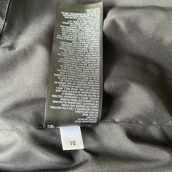 Uniqlo Seamless Down Parka jacket - size XL
coat . - Picture 13 of 13